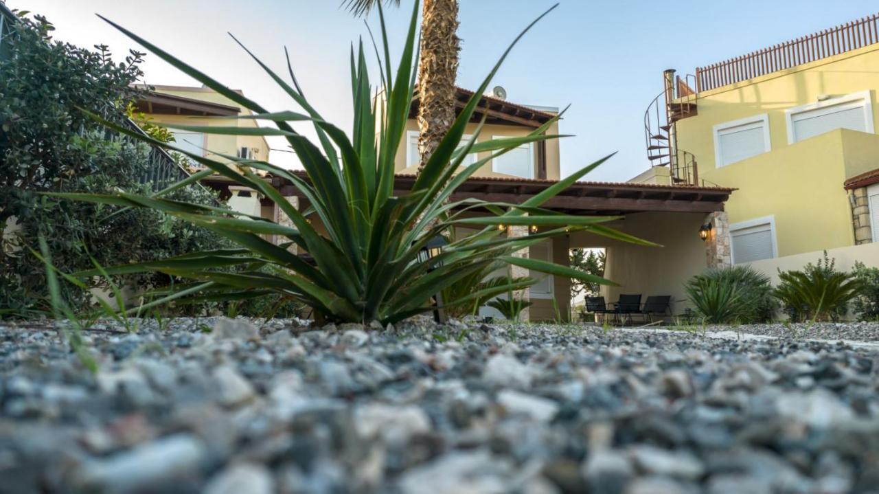 Palm View Villa Gennadi